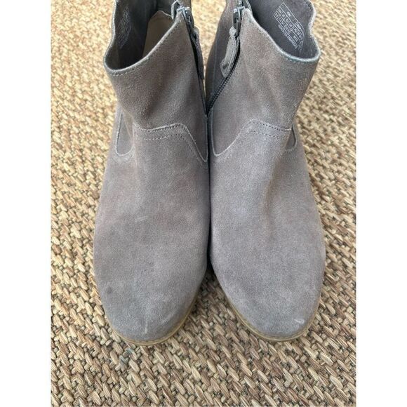 Vionic Womens Joy Vera Leather Stacked Heel Booties - Picture 9 of 9